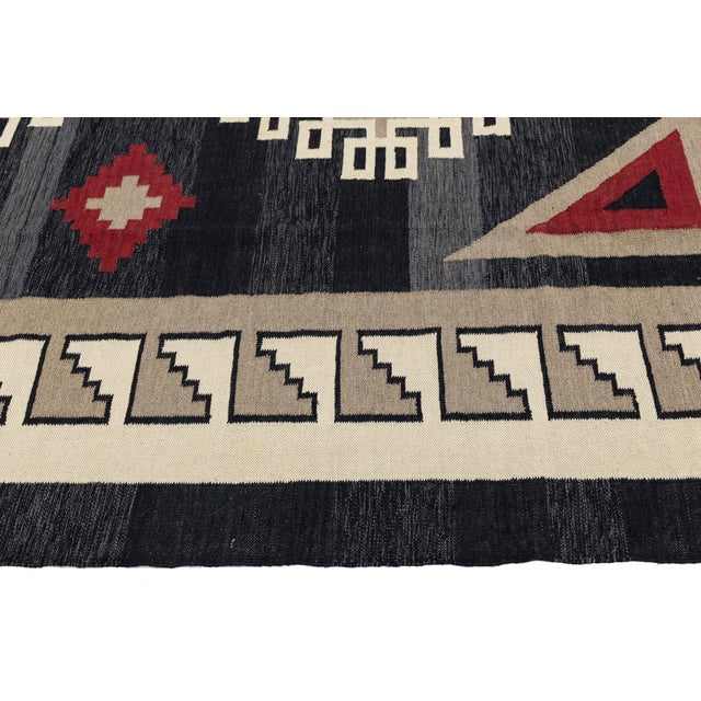 Handmade Southwestern Modern Navajo Wool Area Rug in Charcoal, Slate, and Red For Sale In New York - Image 6 of 8