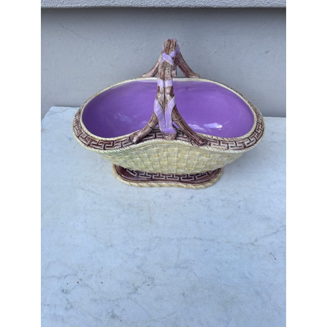 Victorian 19th Century English Majolica Basket For Sale - Image 3 of 7