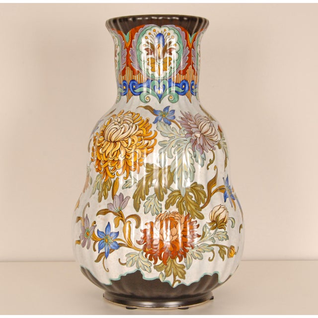 Art Deco Hand-Painted Delft Tal Gourd Vase Floor Vase from Gouda Pottery, 1940s For Sale - Image 4 of 15