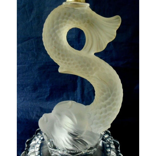 French 1940's French Hollywood Regency Frosted Crystal Sea Creature Table Lamp, Signed by Baccarat For Sale - Image 3 of 12