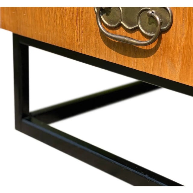 Wood Vintage American of Martinsville Asian Inspired Square Nightstand For Sale - Image 7 of 10