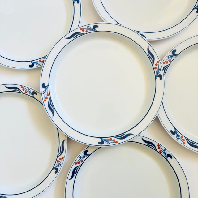 A set of 6 vintage dinner plates by Dansk in the "Maribo Bistro" pattern. Produced between 1981 to 1997. Features and blue...