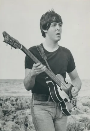 Henry Grossman, Paul Mccartney, Guitar, Black and White Photograph 24 X 16,7 Cm 1970, 1970s, Wood