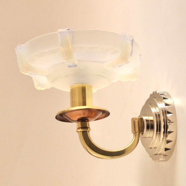 1930s French Art Deco Wall Light attributed to Henri Petitot for Atelier Petitot, 1930s For Sale - Image 5 of 16