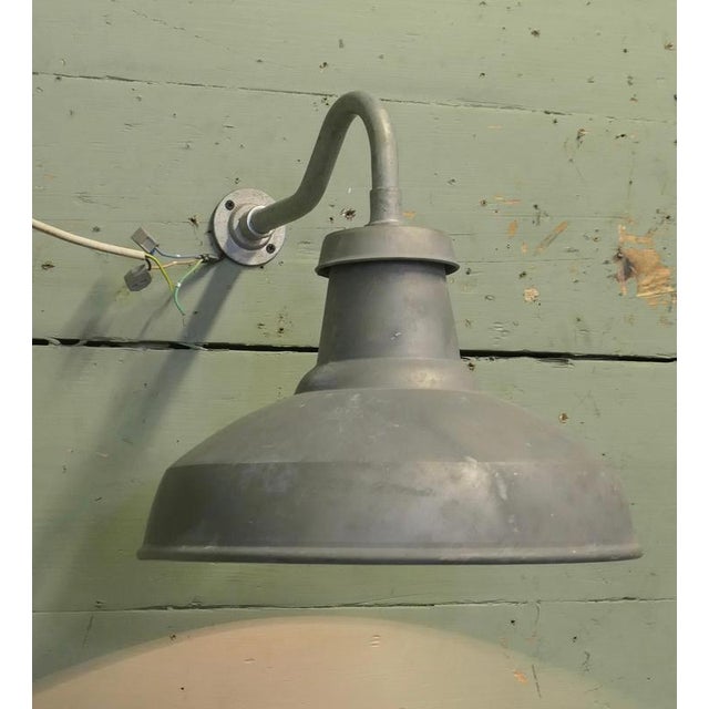 Large Vintage Industrial Wall Light in Grey Metal, 1950 For Sale - Image 6 of 7