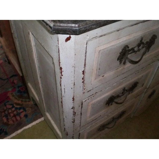 French 18th Century French Louis XV Three Drawer Commode For Sale - Image 3 of 10