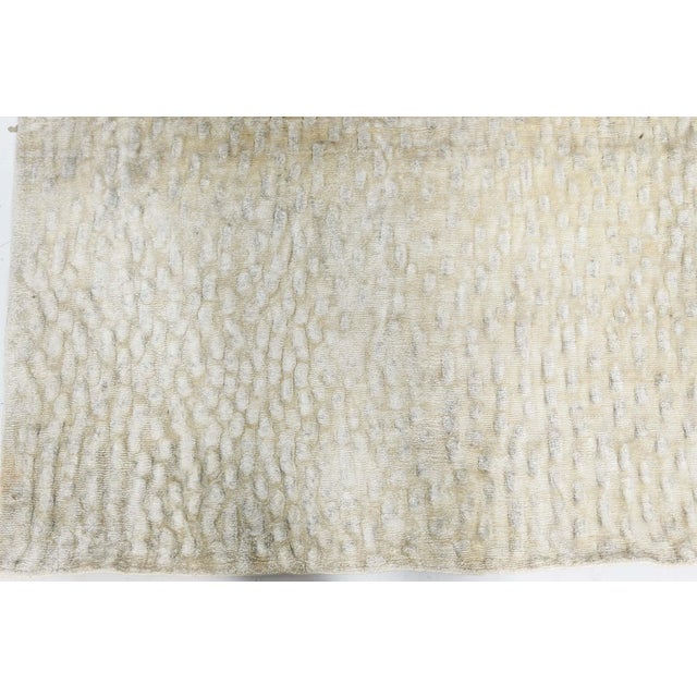 Contemporary Solid Silk Rug in Subtle Textured Ivory-Beige by Doris Leslie Blau For Sale In New York - Image 6 of 7