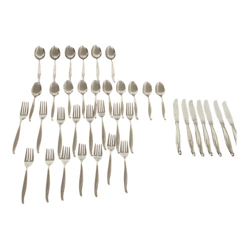 Silverware Set 1881 Rogers Oneida Ltd Flirtation Vintage Oneida