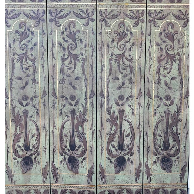 1920s Italian Art Deco Chinoiserie Four-Panel Hand-Painted Screen With Gold Gilt – Sage Green For Sale - Image 11 of 18