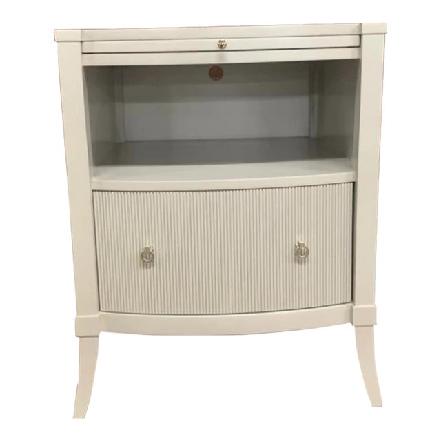 Caracole Fluted Nightstand in Gray Painted Wood With Integrated Tray & Bottom Drawer For Sale