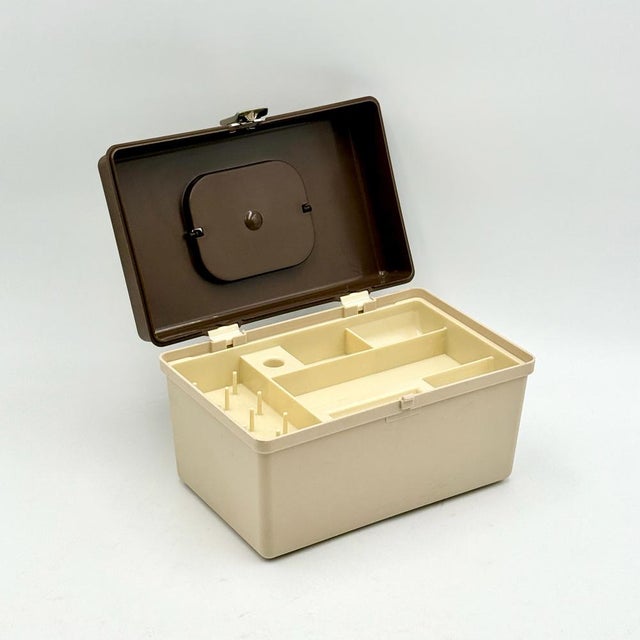 Curver Sewing Box Organizer in Beige and Brown Plastic, Netherlands, 1970s For Sale - Image 13 of 14