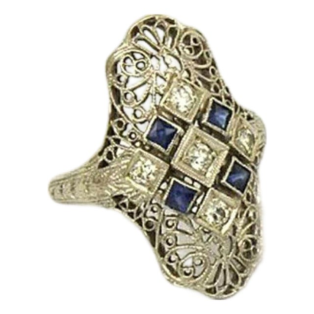 Mid 20th Century Art Deco Diamond & Sapphire 18k White Gold Filigree Ring - Size 6 For Sale