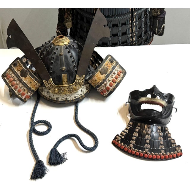 Showa-Period Japanese Samurai Armor (Yoroi), with Paulownia Crest, Post-WWII For Sale - Image 6 of 18