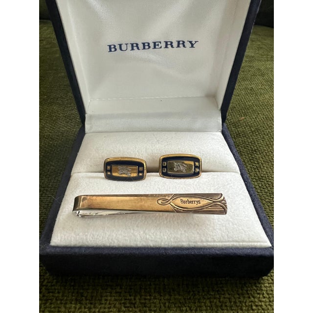 Late 20th Century Vintage Burberry Gold Plate Cufflinks&Tie Clip In Original Case, "Circa 1970s" For Sale - Image 5 of 18