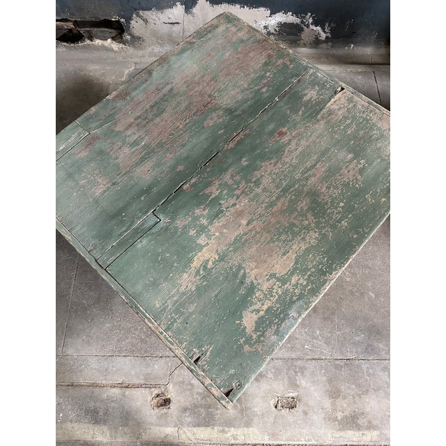 American Early 20th Century Primitive Painted Tilt Top Table For Sale - Image 3 of 9