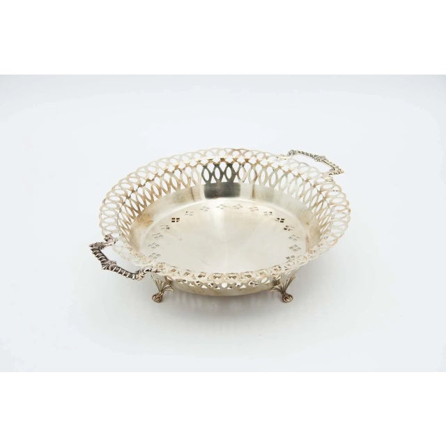 Circular Silver Fruit Bowl with Wire Rack For Sale - Image 3 of 3