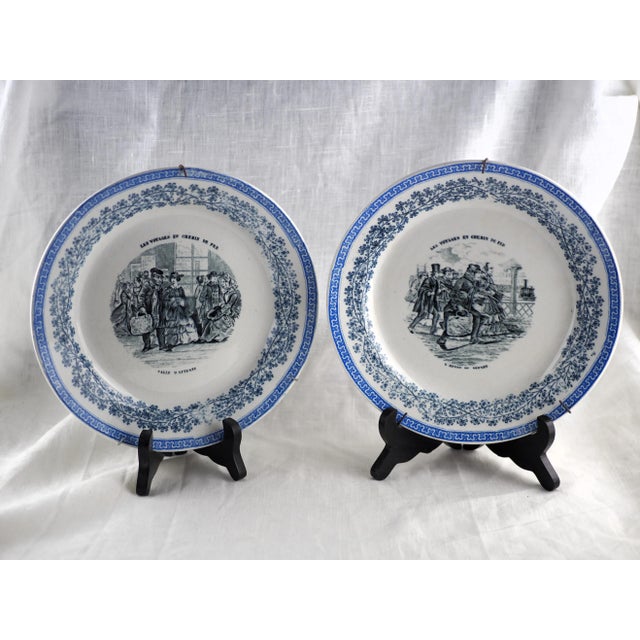 1900 - 1909 Late 19th / Early 20th Century French Transferware Plate "The Waiting Room" and "Departure Time" and "Railway Travelling" - Set ofn 2 For Sale - Image 5 of 11