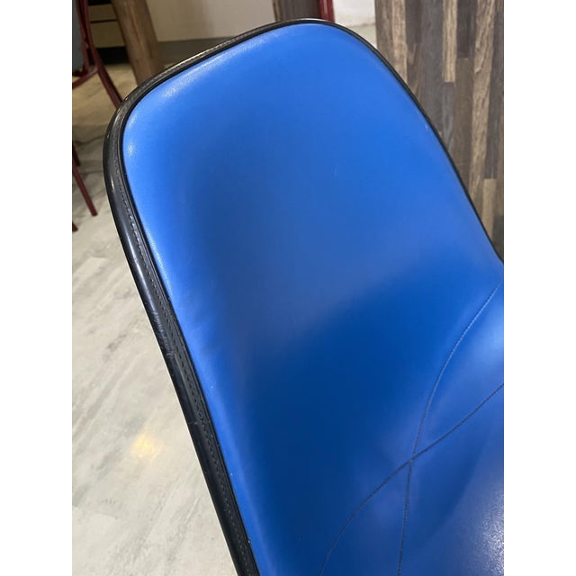DSX Chair in Blue Fiberglass by Charles and Ray Eames for Herman Miller, 1950s For Sale - Image 12 of 18