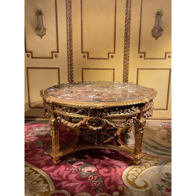 Impressive Solid Salon center table Louis XV - Beech, Gold High quality solid beechwood finely carved down to the last...