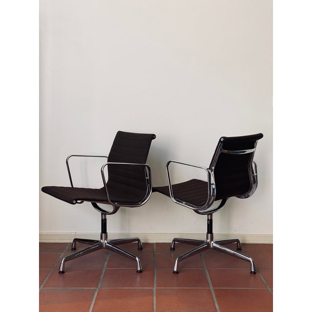 EA108 Aluminium Swivel Chair by Charles and Ray Eames for Vitra, 1990s, Set of 2 For Sale - Image 12 of 18