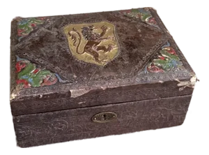 Vintage Brown Leather Embossed Jewelry Box With Lion Rampant Crest