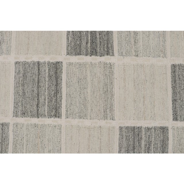2010s Rug & Kilim’s Scandinavian Style Kilim and Square Rug in Gray Geometric Patterns For Sale - Image 5 of 8