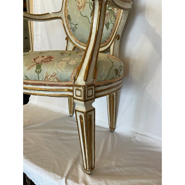 19th Century Italian Painted and Parcel Gilt Fauteuil For Sale In South Bend - Image 6 of 10