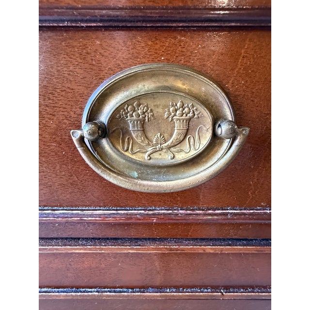 This is a beautifully preserved triple dresser from the Thomasville Chair Company, one of America's most iconic furniture...