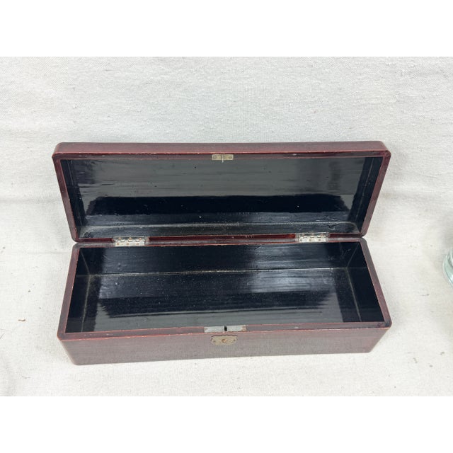 Vintage Chinoiserie Lacquered Box For Sale - Image 9 of 10