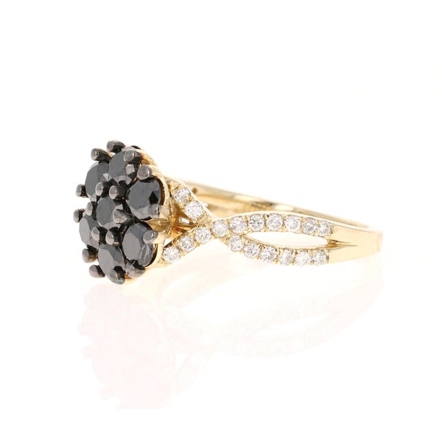 1.70 Carat Black Diamond Yellow Gold Cocktail Ring Size 6.5 For Sale - Image 4 of 11