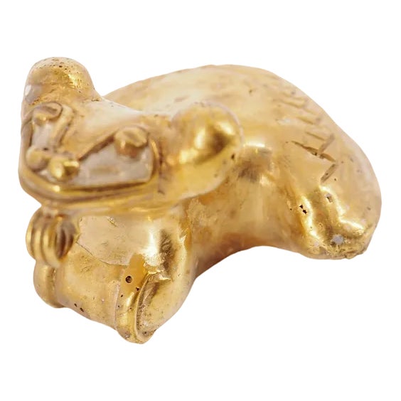 Colombian Taïrona Tumbago Statuette of Amazon Jaguar For Sale