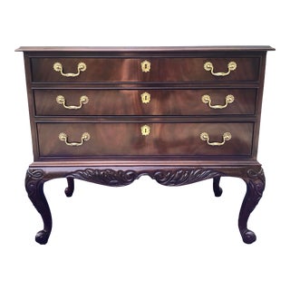 1980s Vintage Drexel Heritage Heirloom Chest of Drawers For Sale
