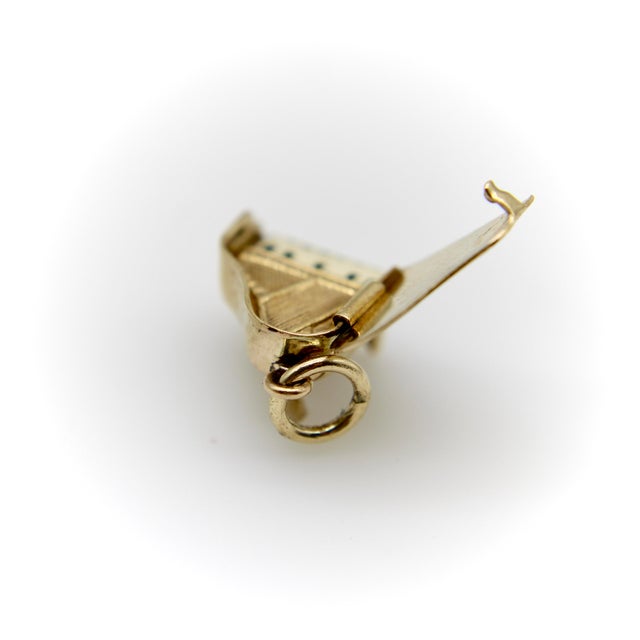 1960s Vintage 14k Gold Tiny Grand Piano Charm or Pendant For Sale - Image 5 of 10