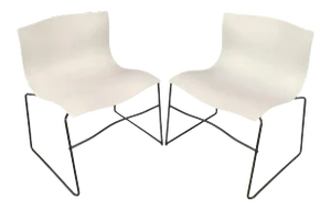 Handkerchief Chairs in White by Massimo Vignelli for Knoll - a Pair