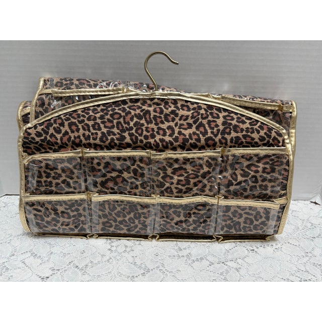 1990s Large Vintage Cheetah Patterned Jewelry Organizer Travel Bag For Sale - Image 5 of 6