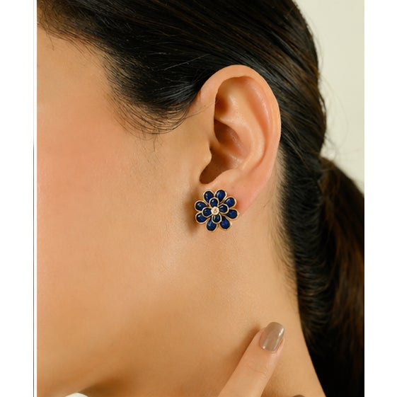 18k Yellow Gold Deep Blue Sapphire Floral CLuster Earrings With Diamonds- A Pair For Sale In New York - Image 6 of 9