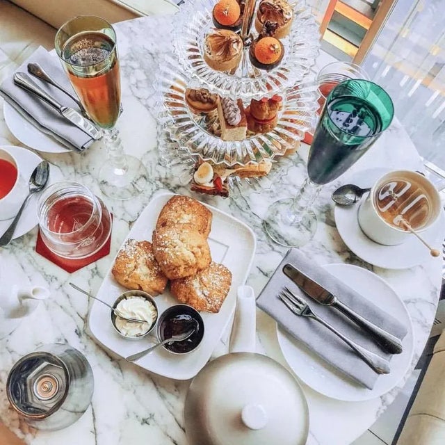 Made in Italy with the highest quality of 18/10 stainless steel, 4,0 mm thick, very durable, ergonomic. Knives have double...