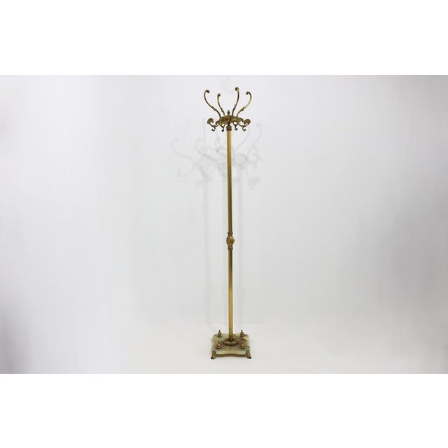 Italian Hollywood Regency Brass Coat Rack with Rotating Crown and Marble Base, 1960s For Sale - Image 17 of 17