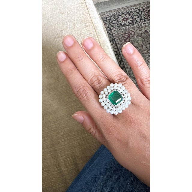 Set in 18k Gold, Zambian Emerald, Freshwater Pearls & Diamonds Cocktail Ring, Size 6.5 For Sale - Image 6 of 10