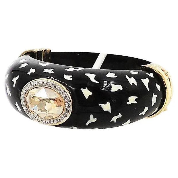 Modern Vintage 1980s Italian Black Spotted Rhinestone Cuff Bracelet For Sale - Image 3 of 8