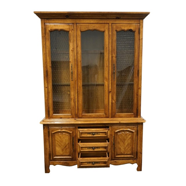 Stanley Furniture Stanley Furniture Solid Knotty Pine Rustic Farmhouse Americana 53" Lighted Display China Cabinet 7111-10 For Sale - Image 4 of 11
