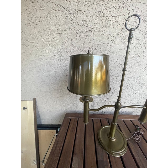 Here is a mid century 1970 period toleware lamp that is in great condition. Base is weighted and the bronze metal is...