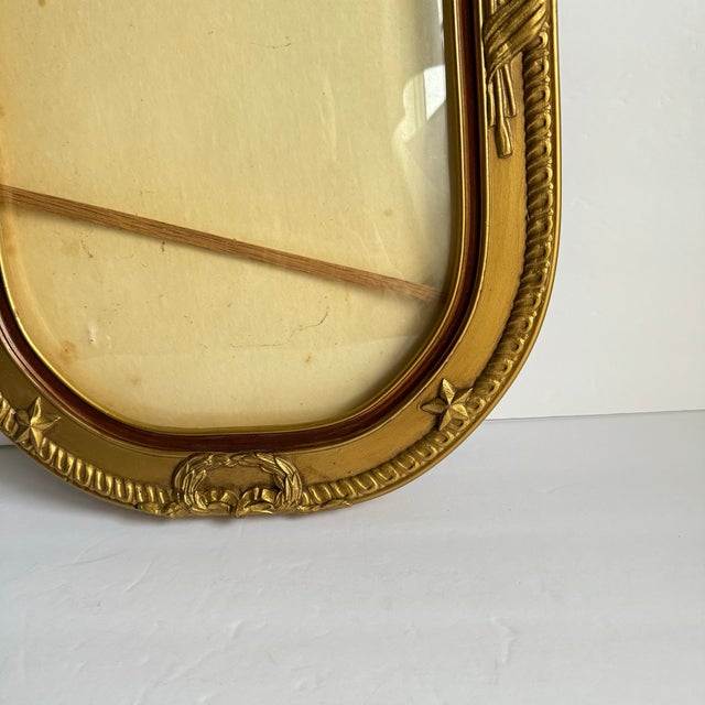 Antique Eagle Convex Glass Picture Frame Gold Military Wwii Usa Large Oval Portrait For Sale - Image 4 of 8