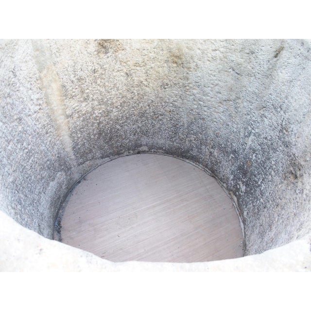 French Country Large 19th Century French Burgundy Limestone Well Head Finished “A La Boucharde” For Sale - Image 3 of 17