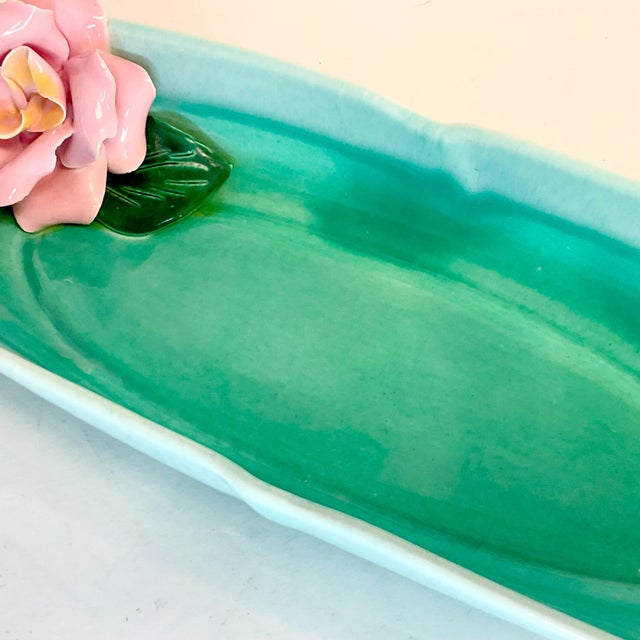 1940s 1940s Art Deco Boho Chic Usa Pottery Oblong Trompe L’Oeil Rose Serving Dish. For Sale - Image 5 of 10