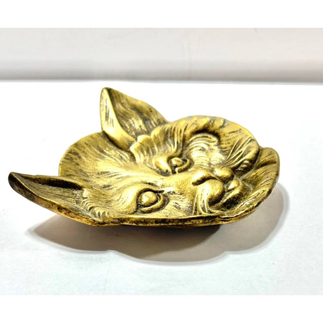1950s Brass Cat Head Trinket Dish or Ashtray – Hollywood Regency Gold Brass For Sale - Image 4 of 5