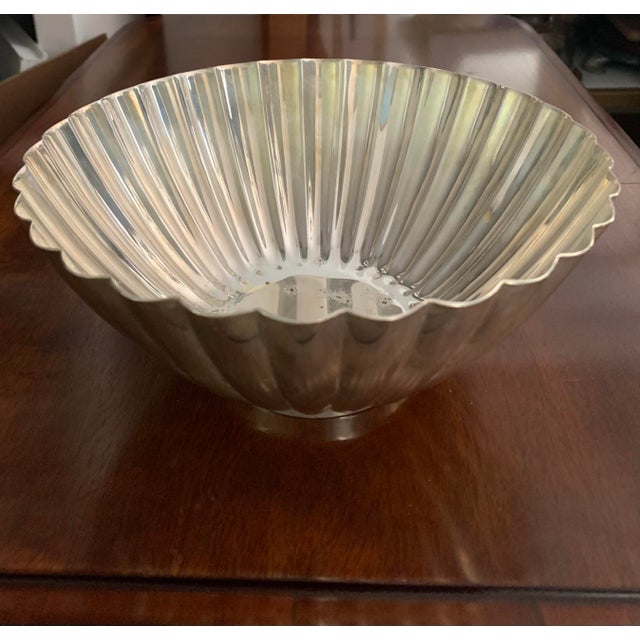 Reed & Barton Mid 20th Century Reed & Barton Silver Scalloped Centerpiece Bowl For Sale - Image 4 of 8