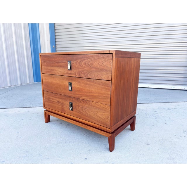 Wood 1960s Mid Century Walnut Chest of Drawers by John Keal for Brown Saltman For Sale - Image 7 of 13