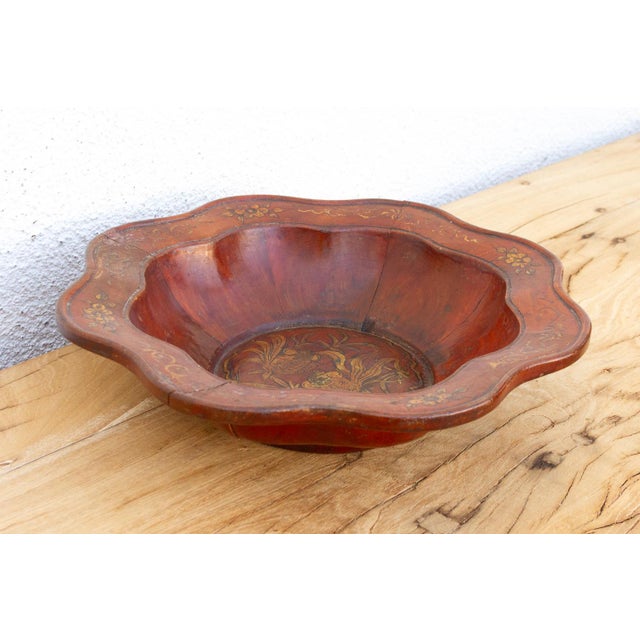 Early 20th Century Antique Chinese Gilt Lacquer Lobed Bowl For Sale - Image 5 of 7