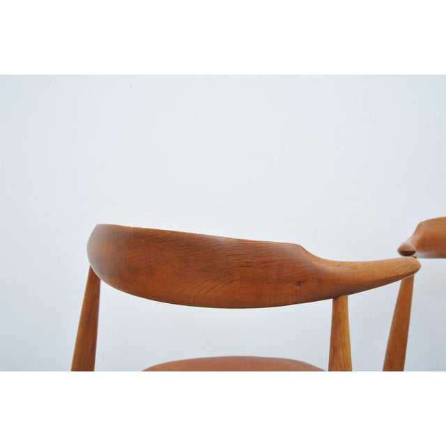 Tan FH4104 Heart Chair by Hans J. Wegner for Fritz Hansen For Sale - Image 8 of 18